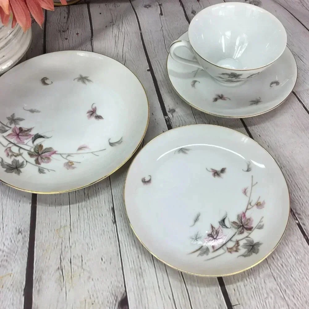 vintage Montreal by YAMAKA dinnerware set